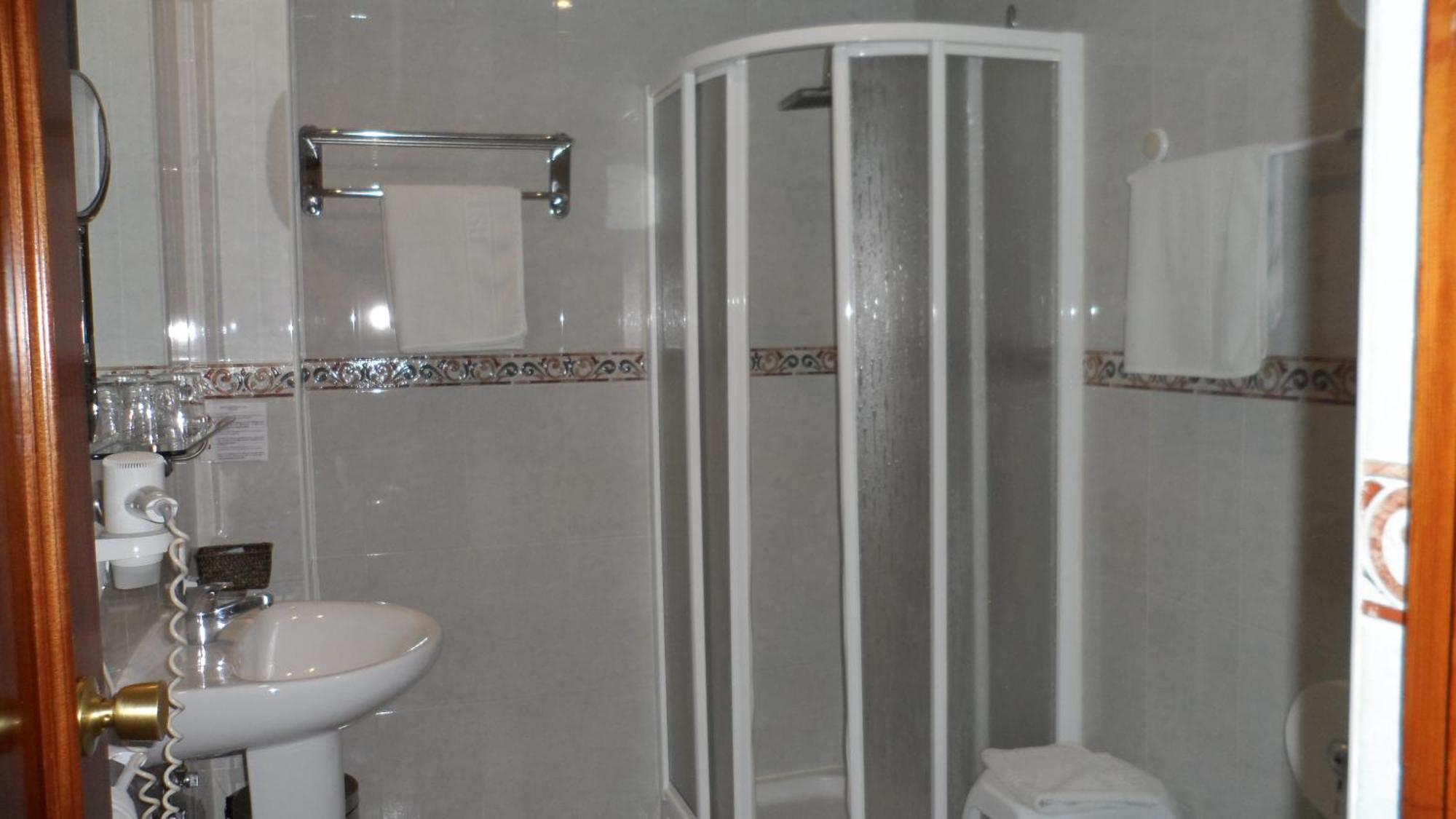 Hostal Coruna أستورغا الغرفة الصورة