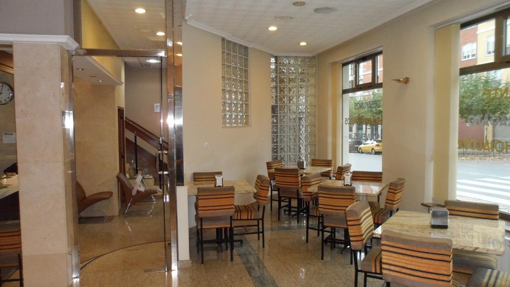 Hostal Coruna أستورغا المظهر الخارجي الصورة