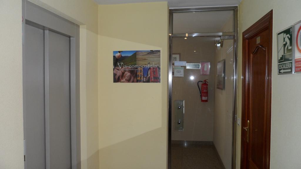 Hostal Coruna أستورغا المظهر الخارجي الصورة
