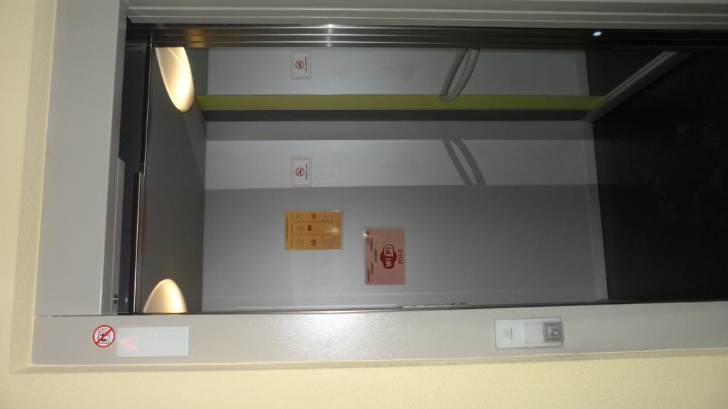 Hostal Coruna أستورغا المظهر الخارجي الصورة