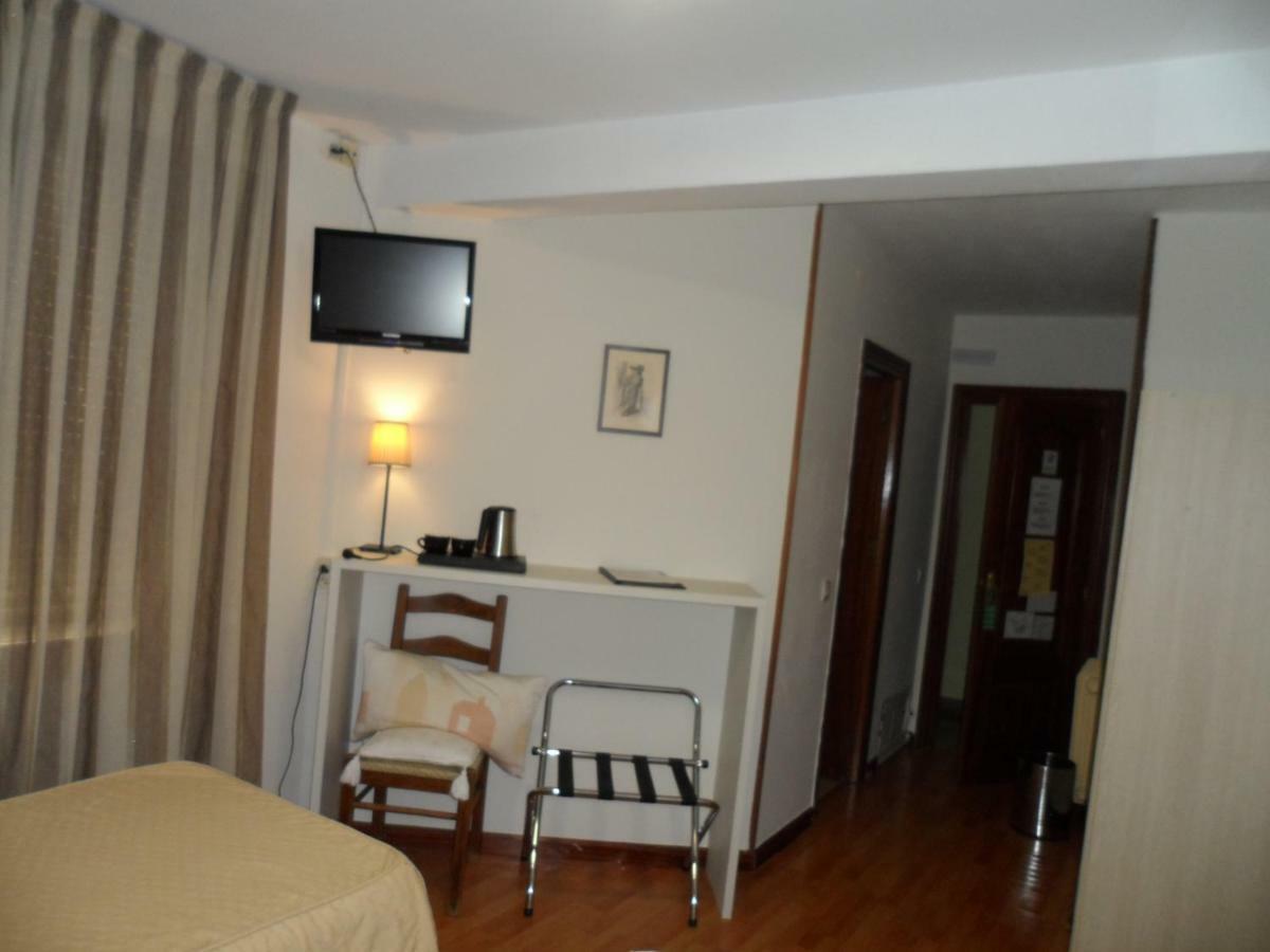 Hostal Coruna أستورغا المظهر الخارجي الصورة