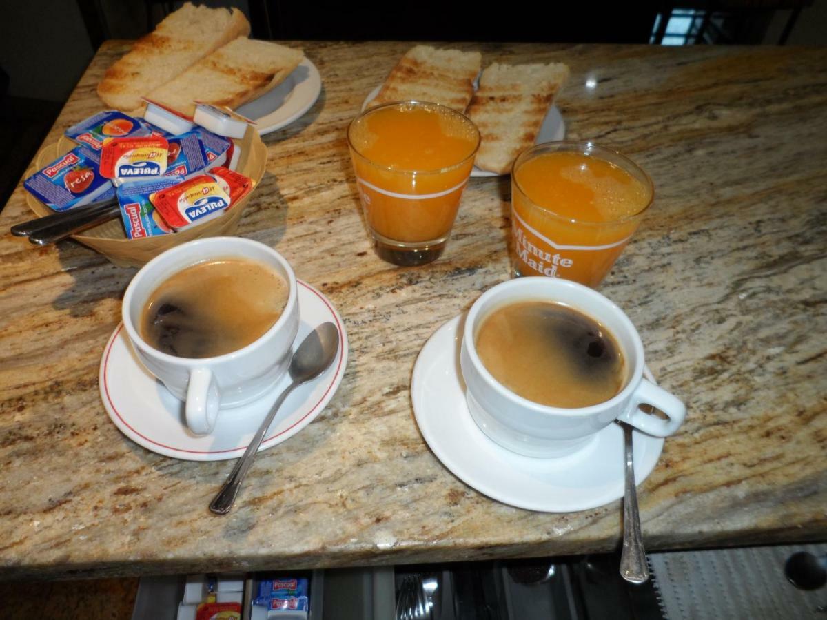 Hostal Coruna أستورغا المظهر الخارجي الصورة